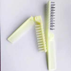 Foldable Soft Nylon Comb with Plastic Handle for Home Use